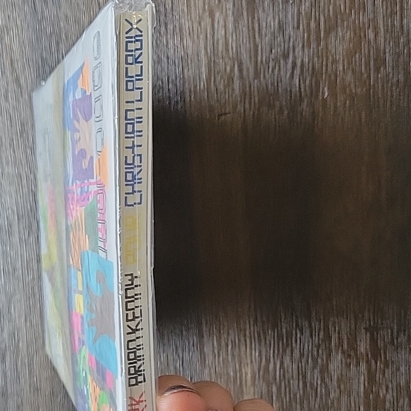 Authentic Christian Lacroix Paris A5 Notebook - Picture 6 of 6